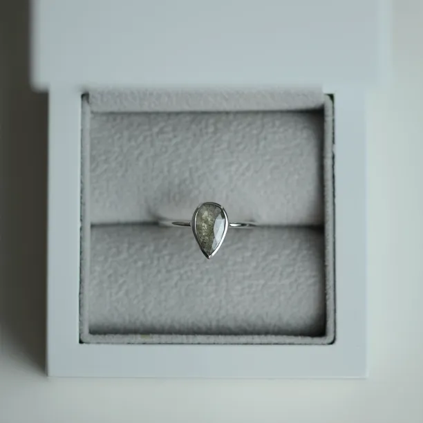 Gold engagement ring with salt and pepper diamond ARDALES Image