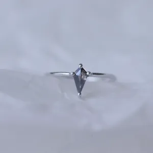 Solid gold ring with salt and pepper diamond ANZI Thumbnail