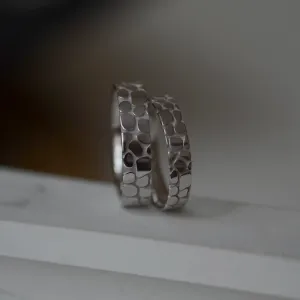 Gold wedding rings with pebbles design TORFA Thumbnail