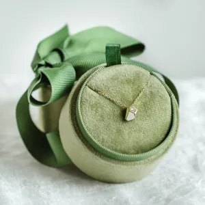 Solid gold necklace with faceted pendant RISO Thumbnail