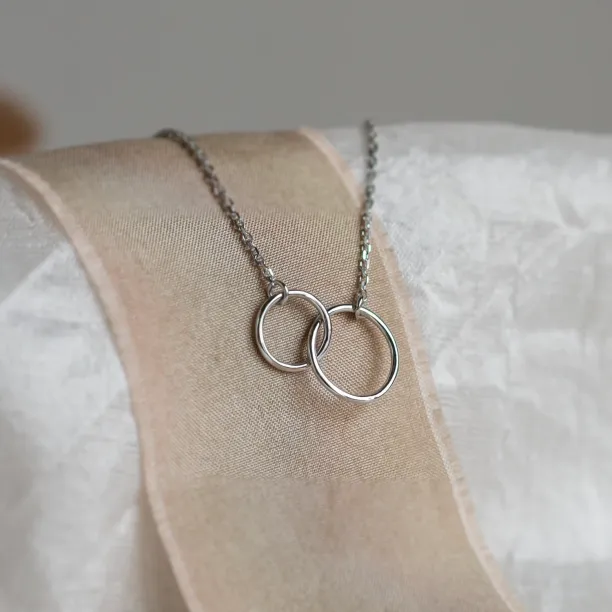 Minimalist gold necklace with rings VOVET Image