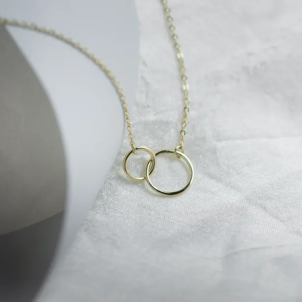 Minimalist gold necklace with rings VOVET Image