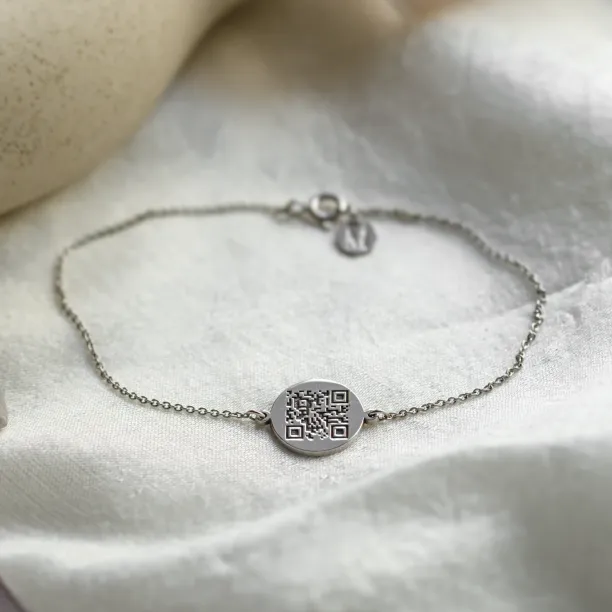 Personalised gold bracelet with QR-code ALEXA Image