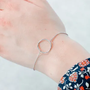 Minimalist gold bracelet with a circle KARME Thumbnail