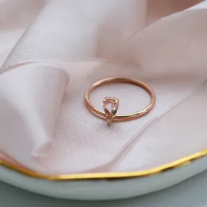 Rose gold ring with morganite and diamond MORGAN Thumbnail