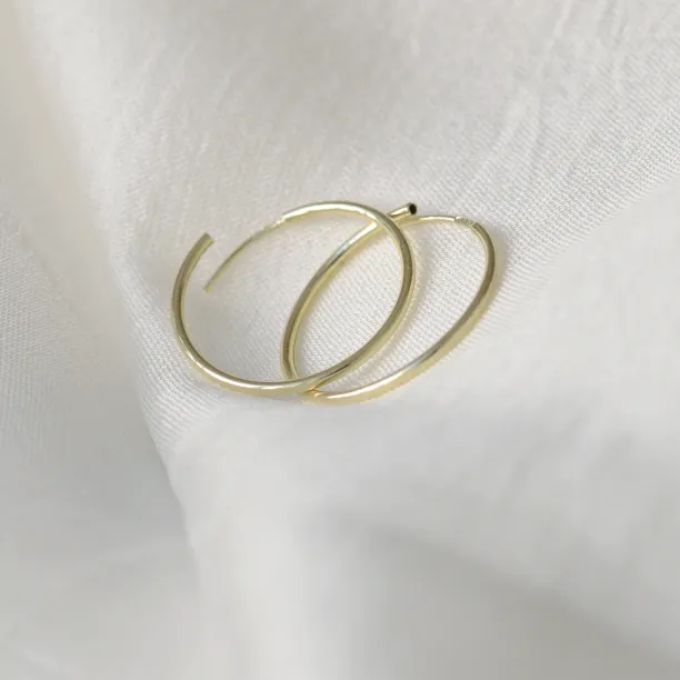 Gold hoop earrings MOZZA Image