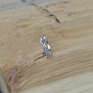 Minimalist daisy ring with diamonds VILO Thumbnail