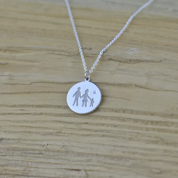 Gold engraved pendant with a diamond TORI Image