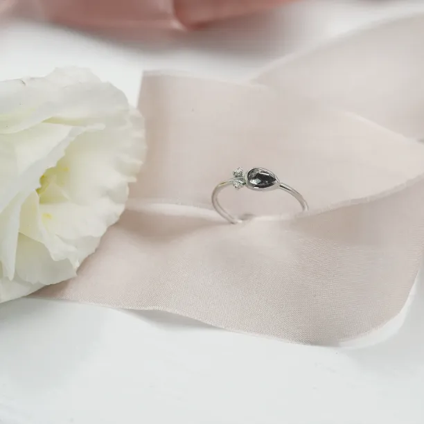 NANCY gold ring with salt and pepper diamond 0.32ct Image