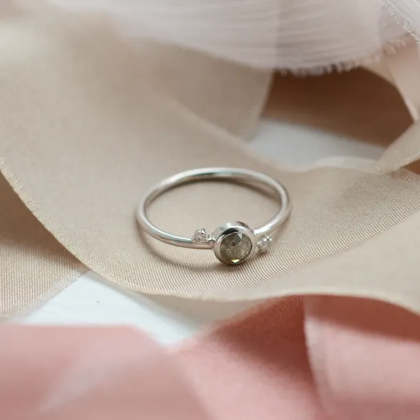 LAUREN gold ring with salt and pepper diamond 0.45ct Image