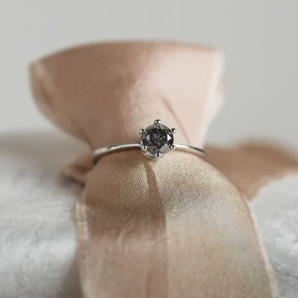 ELLERY salt and pepper diamond ring 0.5ct  Image