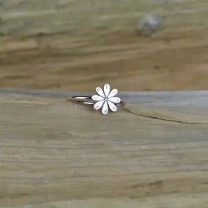 Silver ring with a diamond and engraving LEXI Thumbnail