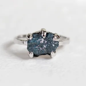 Gold ring with raw diamond VITA Thumbnail