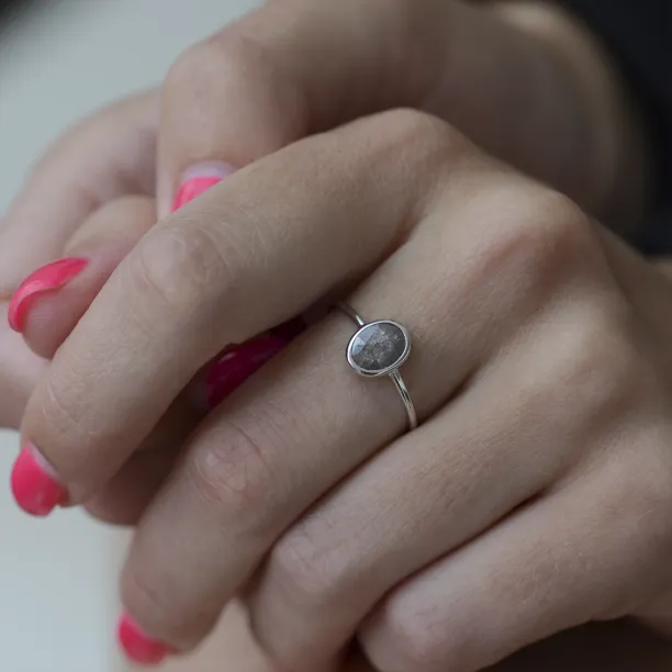 BONNIE gold ring with salt and pepper diamond  Image
