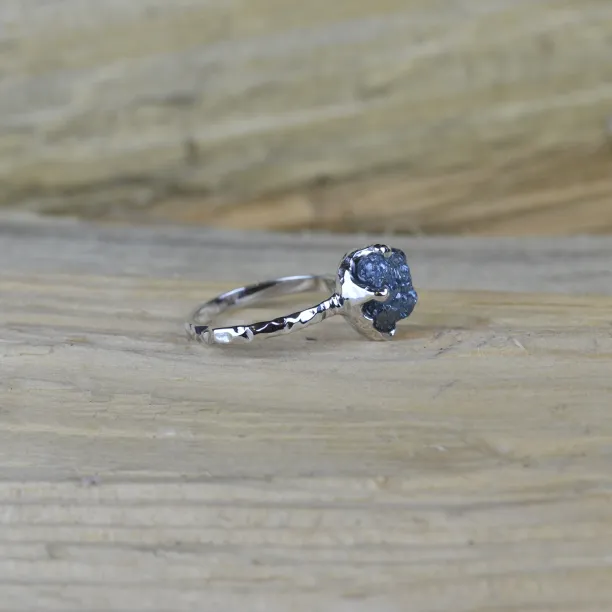 Gold ring with raw diamond HOPE Image