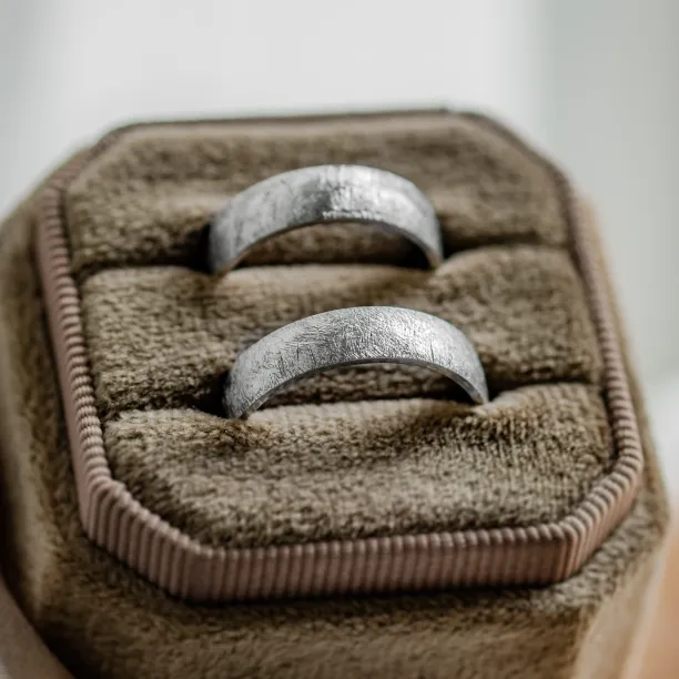 Platinum wedding rings KAWI Image