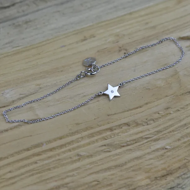 ANITA golden bracelet with a diamond Image