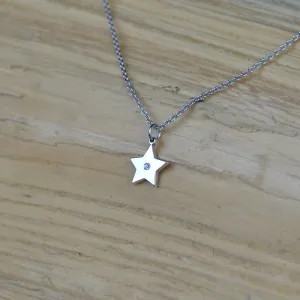 VIVIAN Silver star pendant with a diamond Thumbnail