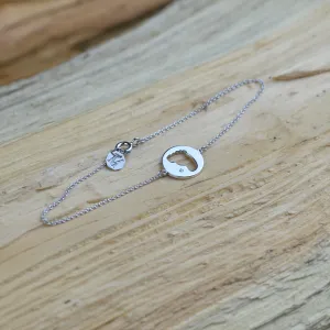 ZOE silver diamond bracelet with baby foot trace Thumbnail
