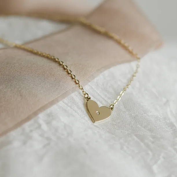 Diamond necklace in the shape of the heart LILLIAN Image