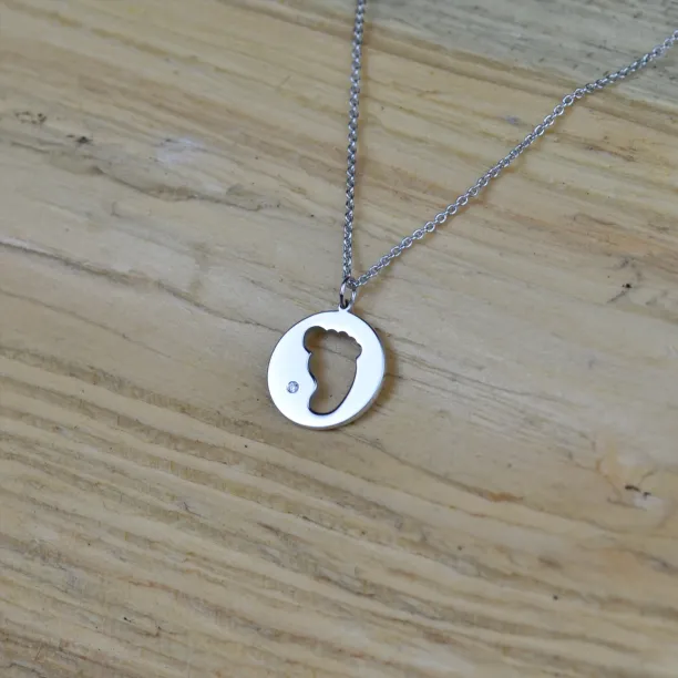 EIIA silver diamond pendant with baby foot trace Image