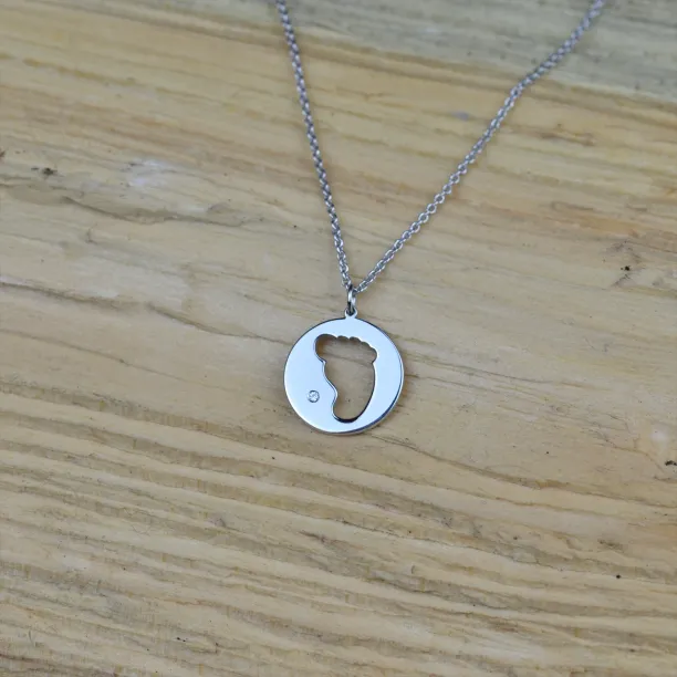 EIIA silver diamond pendant with baby foot trace Image
