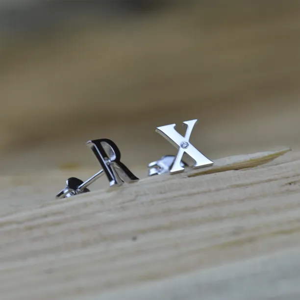 QUNTI name diamond silver earrings Image