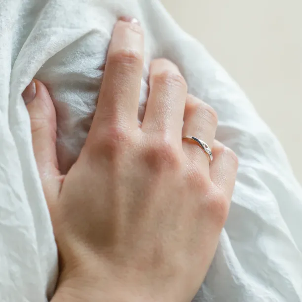 Gold ring with diamond with engraving heart VENI Image