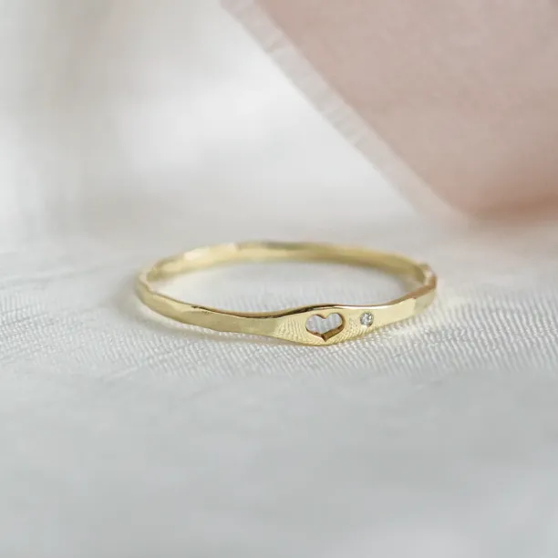 Gold ring with diamond with engraving heart VENI Image