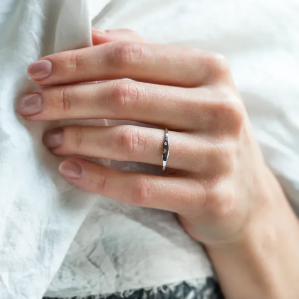 Gold ring with diamond with engraving heart VENI Image