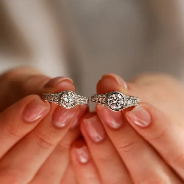 Vintage ring with moissanite and diamonds SOLA Image