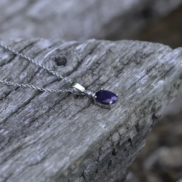 KELI elegant sapphire pendant  Image