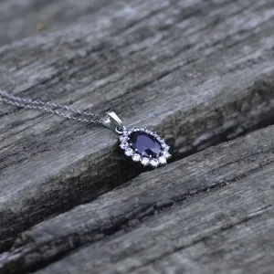 Luxurious pendant with JUFILI diamonds and a sapphire Thumbnail