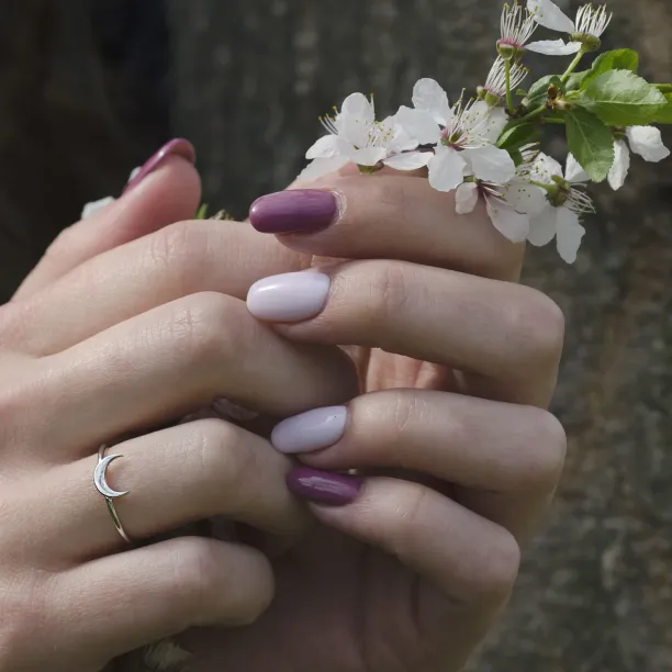 MISE crescent shape silver ring  Image