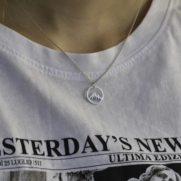 Silver diamond pendant - for the mountains enthusiasts MUNI Image