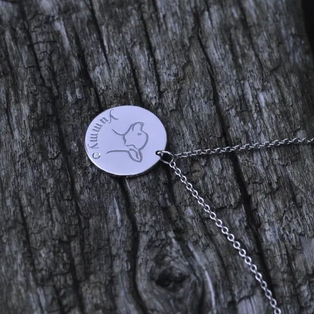 YUM silver pendant with diamond for the pet lovers Image