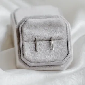 Gold minimalist earrings lines MALTE Thumbnail