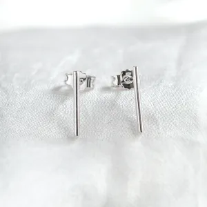 Gold minimalist earrings lines MALTE Thumbnail