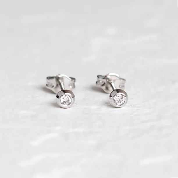ANY Golden stud earrings with diamonds Image