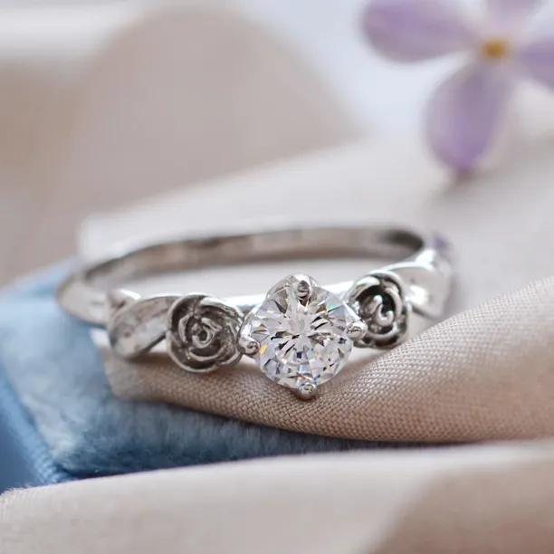 PENI gold moissanite engagement ring Image