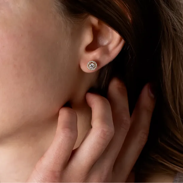 Classical gold stud earring with diamonds NINA Image