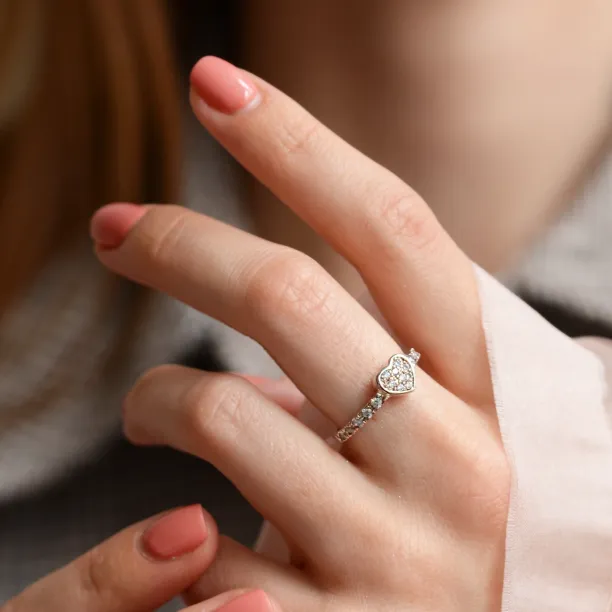 ERIA gold diamond ring Image