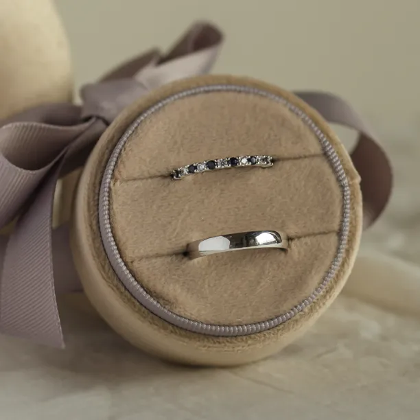 Gold diamond wedding rings STIKI Image