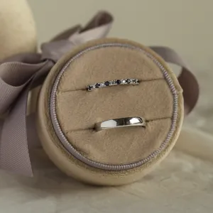 Gold diamond wedding rings STIKI Thumbnail