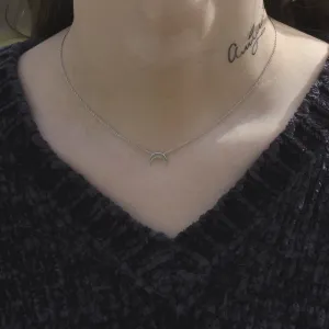 VITKE crescent-shape gold necklace Thumbnail