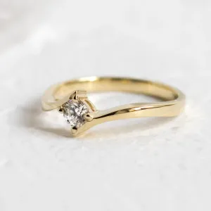 GRESE sophisticated gold diamond engagement ring Thumbnail