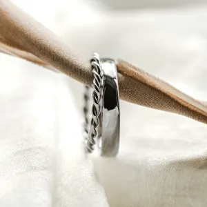 Gold minimalist wedding rings VALO Thumbnail