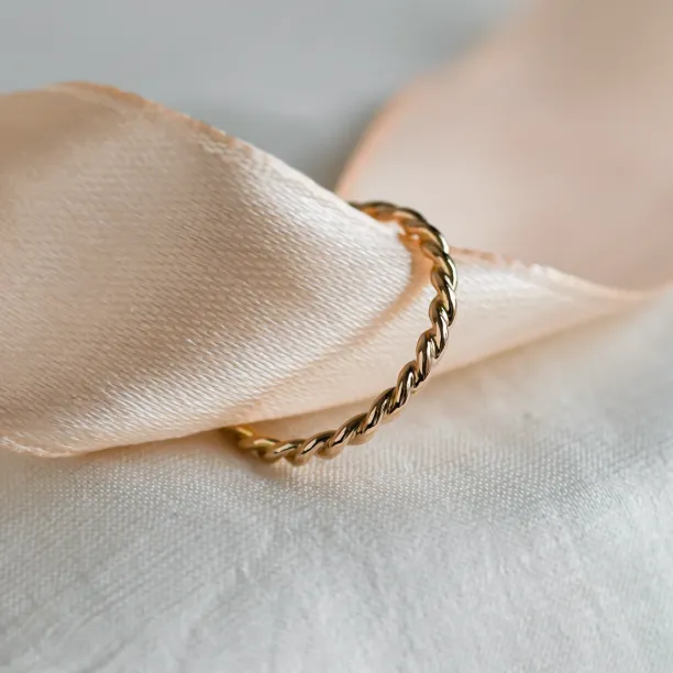 Gold minimalist wedding rings VALO Image