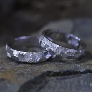 Textured gold wedding rings MUZI Thumbnail