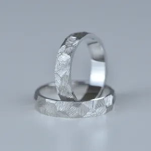 Textured gold wedding rings MUZI Thumbnail